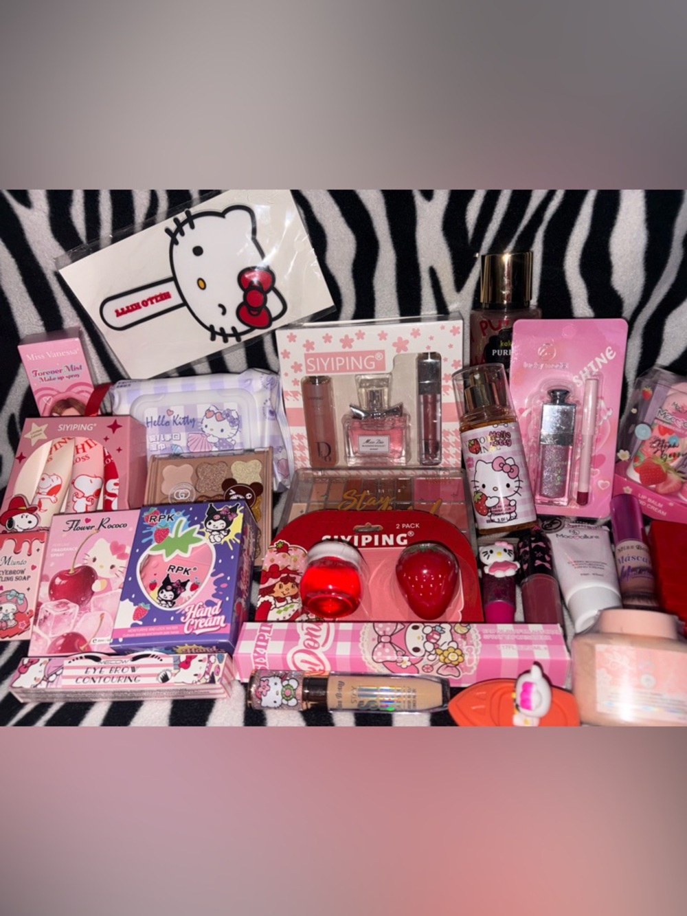 Hello Kitty Pink Cosmetic & Lip Balm Bundle